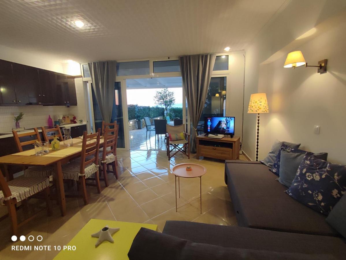 Andrew'S Sunset View Apartment Loutraki  Exterior photo